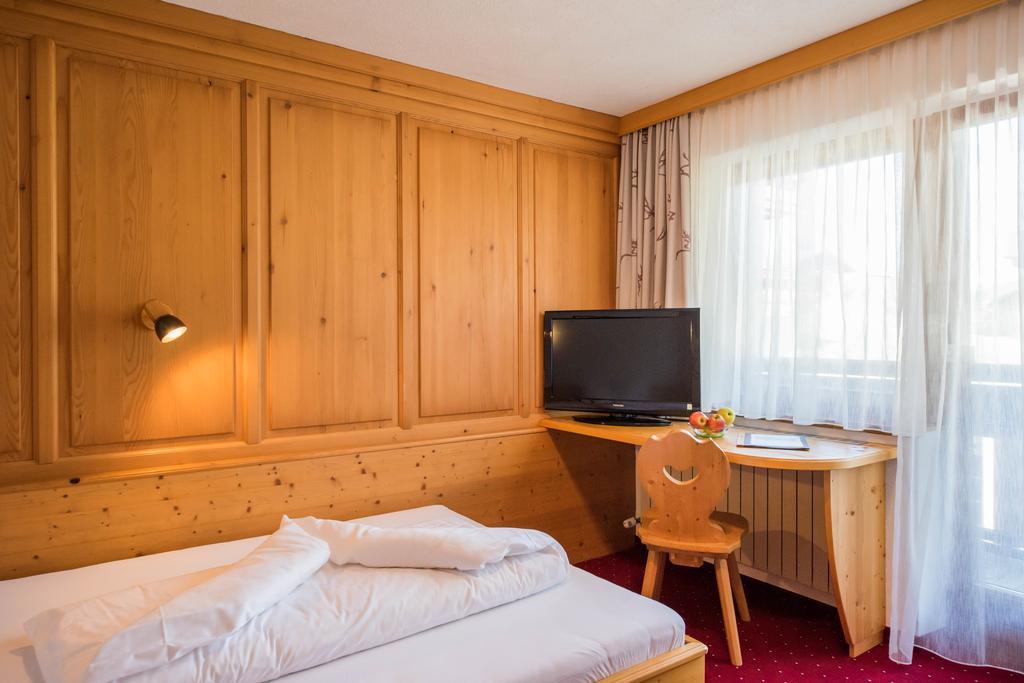 Hotel Tiroler Herz Hinterhornbach المظهر الخارجي الصورة